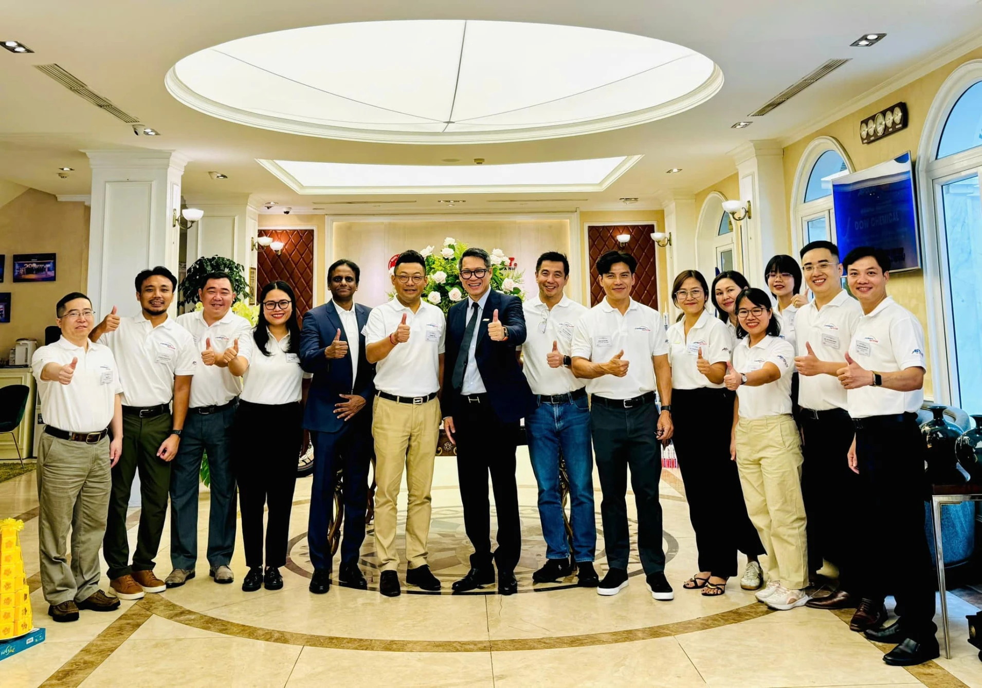https://static.quochuyanhcorp.vn/22158/2025/Stepping into the future/523376385_4989309011293572_5175578511841055626_n.jpg
